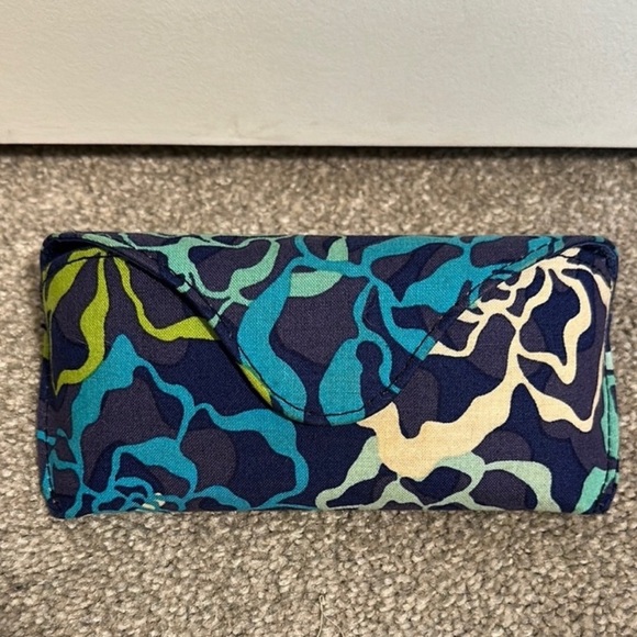 Vera Bradley Sunglass Case Katalina Blues Floral Print - Picture 1 of 6